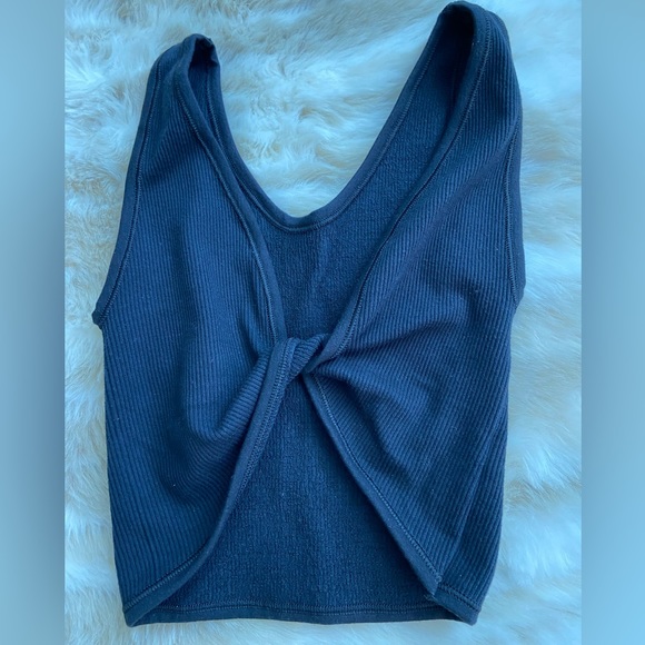 Urban Outfitters Tops - Black twist reversible crop top